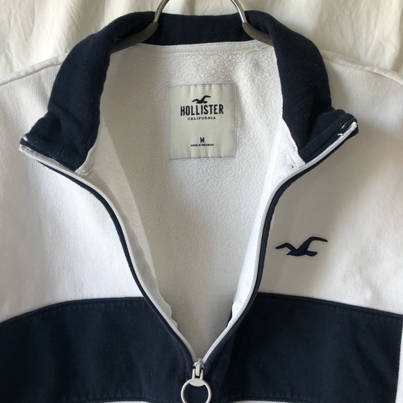 HOLISTER cropped white half-zip sweater - Picture 5 of 5